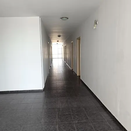 מלון דירות Rose *