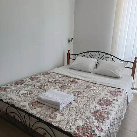 Rose * Sluneční pobřeží