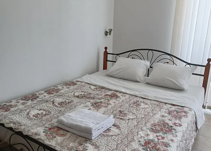 Rose * Σάνι Μπιτς