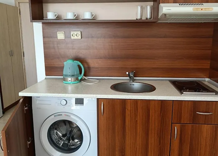 Rose * Σάνι Μπιτς